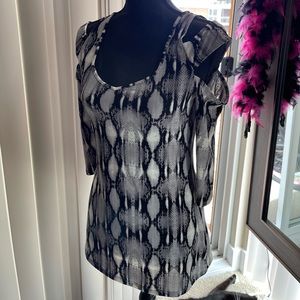 New Black and white snake skin peek a boo sleeve shirt.